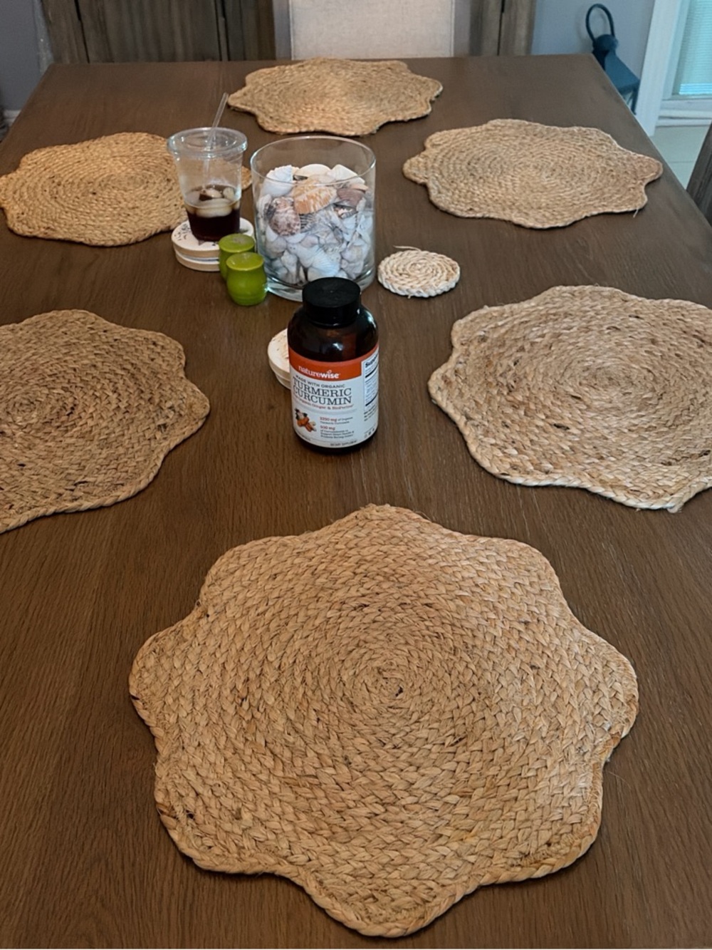 Woven Jute Scalloped Placemats - Natural Tan (Set of 6)